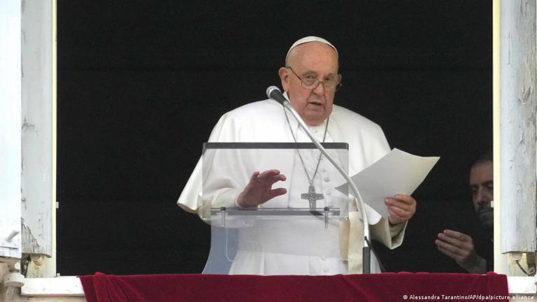 UKRAINE DENOUNCES POPE'S 'WHITE FLAG' REMARK