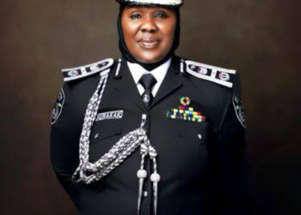 unmarried pregnant police women