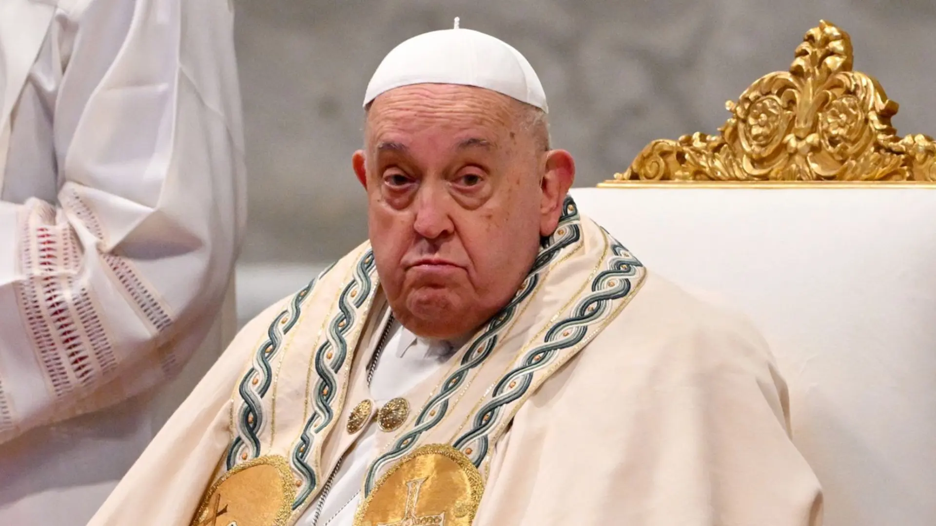 Pope Francis Defies Doctor's Orders