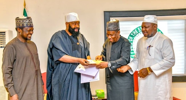 Taraba Government Donates N50 Million to Mokwa Flood Victims, Commiserates with Niger State