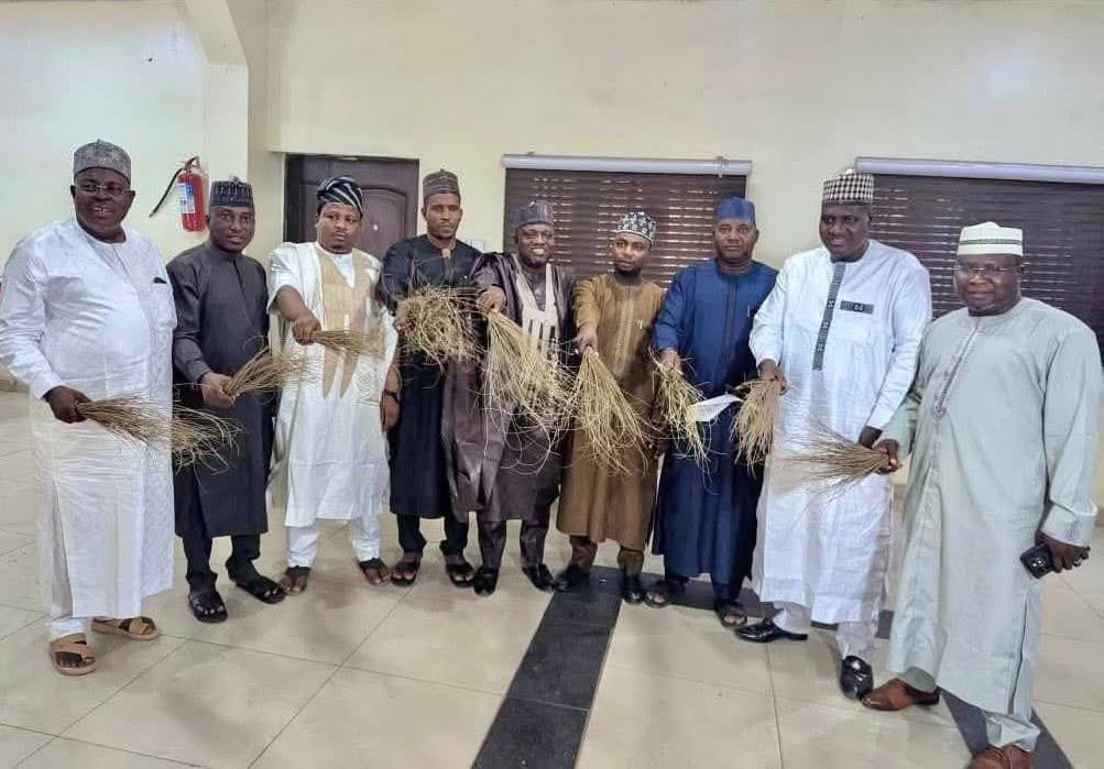 Six Suspended Zamfara PDP Lawmakers Defect to APC Amid Assembly Crisis