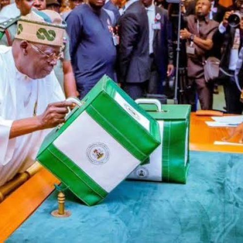 Tinubu present FCT budget