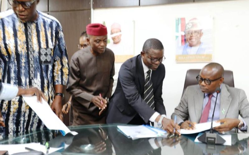 FG Signs MoU with Achievers University, FMC Owo to Boost Medical Training and Tackle Health Worker Shortage