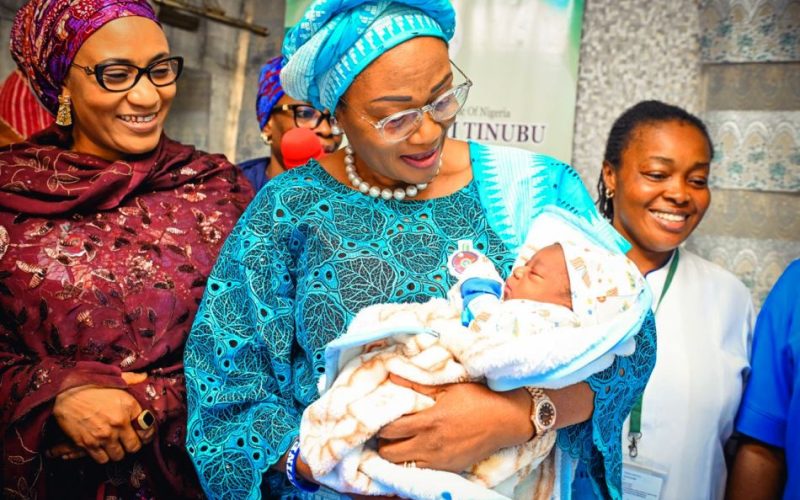 First Lady Oluremi Tinubu Welcomes First Baby of 2026, Promises Peace and Prosperity