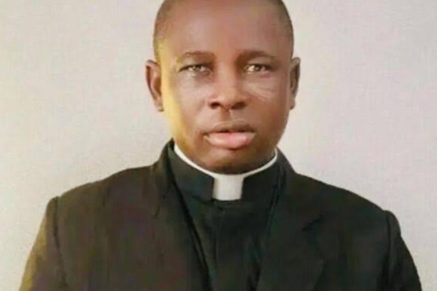 Gunmen Abduct Catholic Priest