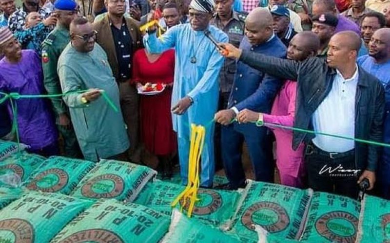 BENUE AGRICULTURE: GOV. ALIA PROCURES 100 TRAILER NPK FERTILIZER
