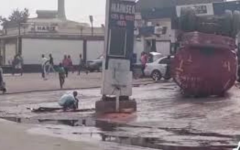 Swift Response Prevents Major Fire Disaster as Fuel Tanker Overturns in Lapai