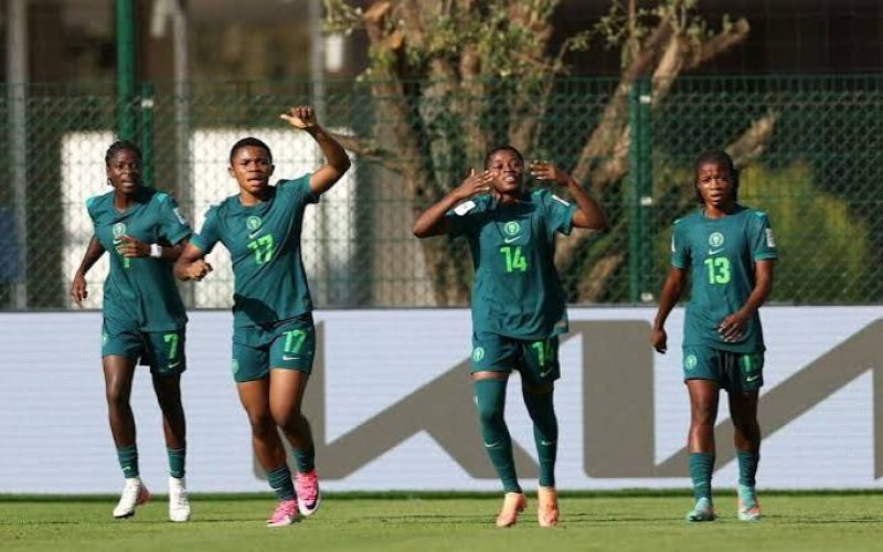 Flamingos Beat Mexico
