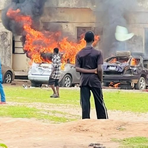 Youths Protest Insecurity in Kwara’s Lafiagi, Set NDLEA Office Ablaze
